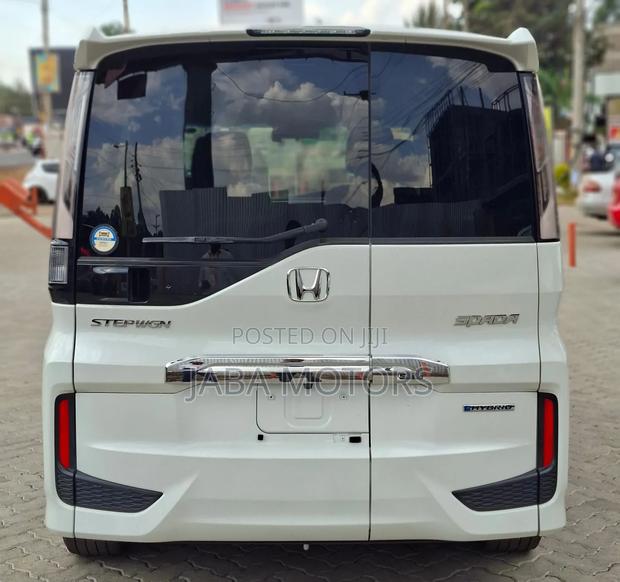 Honda Stepwgn 2019 White