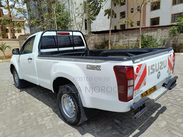 Isuzu D-MAX 2018 Pearl