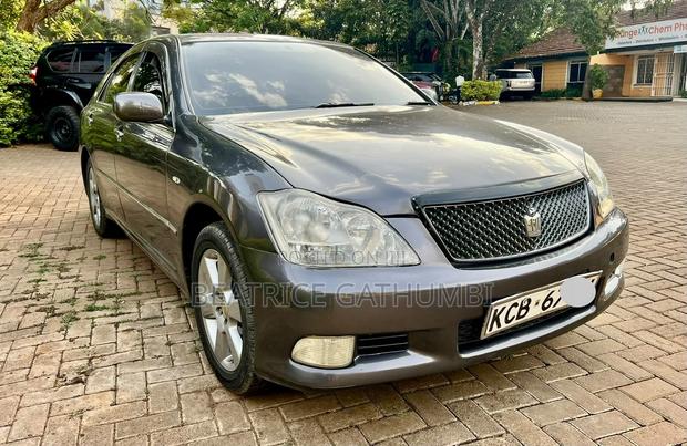 Toyota Crown 2007 Gray