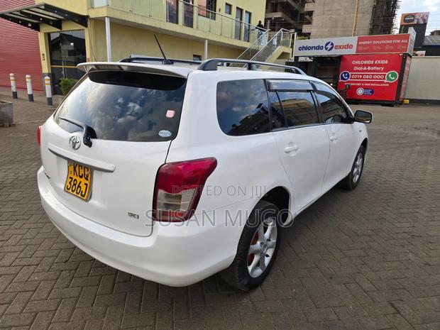 Toyota Corolla Fielder 2011 White