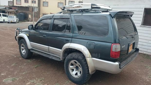 Toyota Hilux Surf 2003 Green