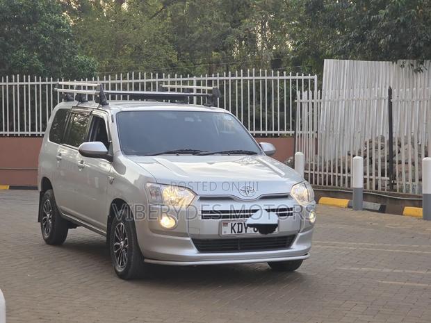 Toyota Probox 2020 Silver