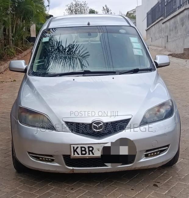 Mazda Demio 2006 Silver