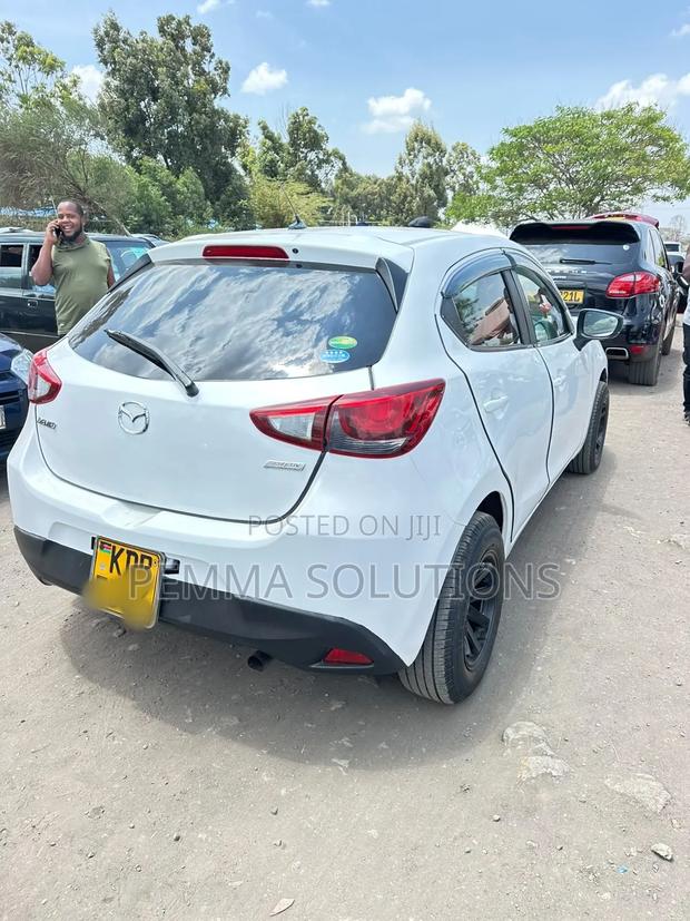 Mazda Demio 2016 White