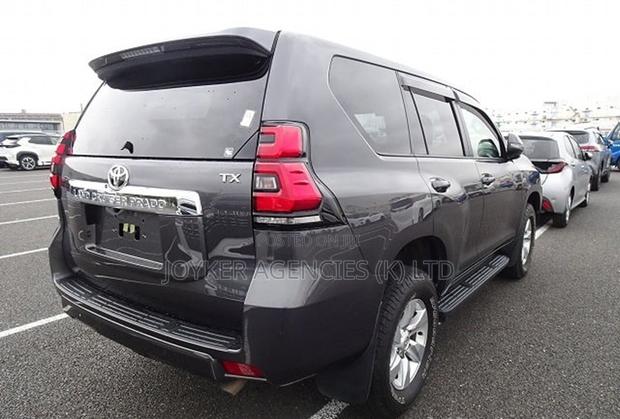 Toyota Land Cruiser Prado 2019 Gray