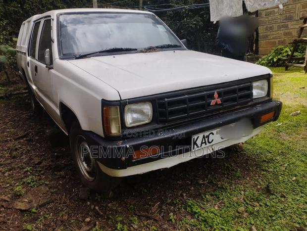 Mitsubishi L200 2003 White