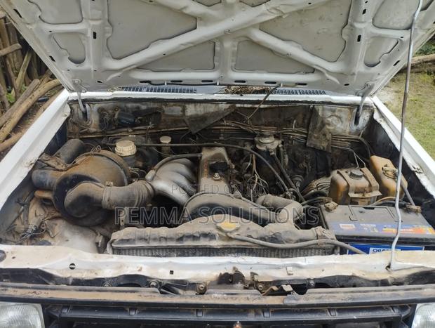 Mitsubishi L200 2003 White