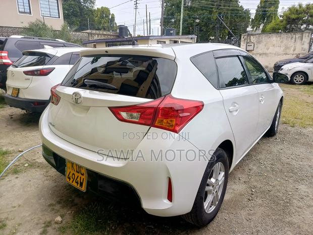 Toyota Auris 2015 White