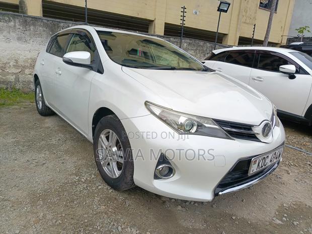 Toyota Auris 2015 White