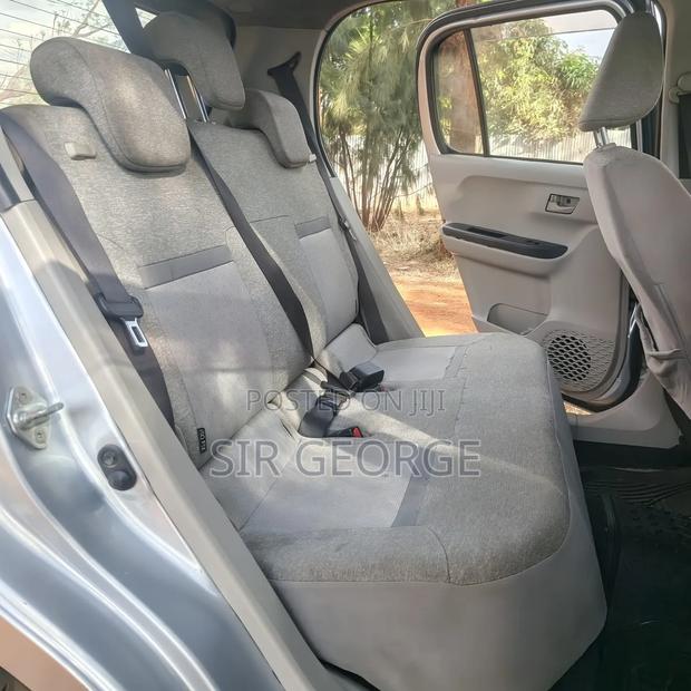 Toyota Passo 2017 Silver