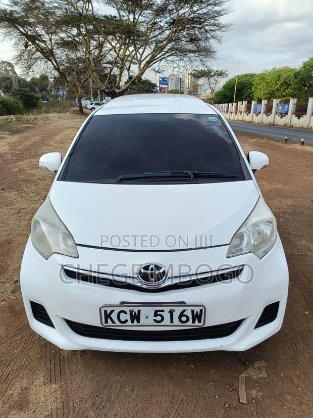 Toyota Ractis 1.5 FWD 2012 White