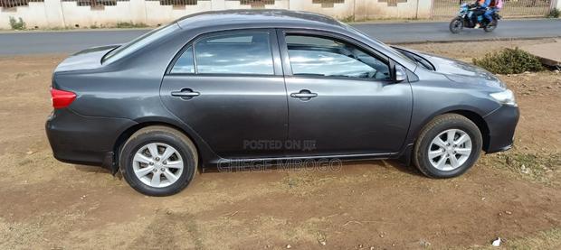 Toyota Corolla 2012 Gray