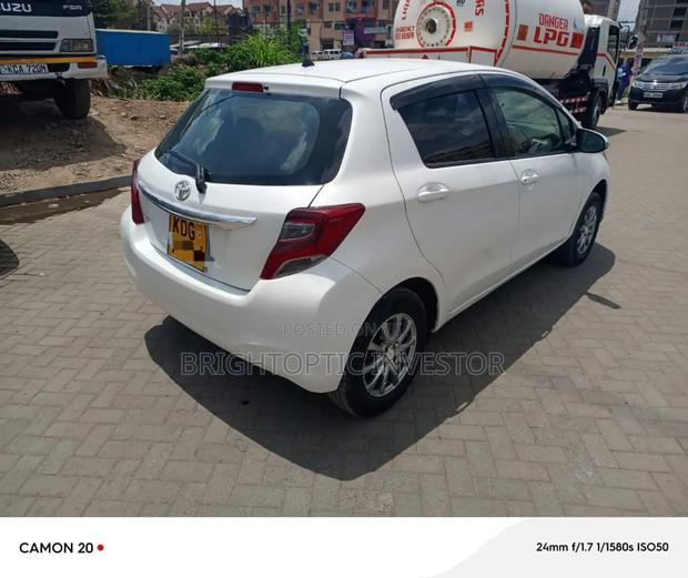 Toyota Vitz 2015 White