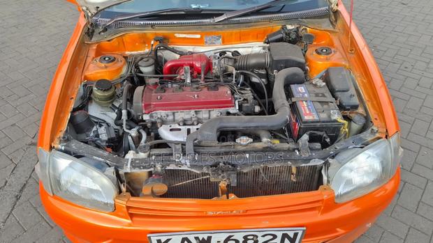 Toyota Starlet 1994 Orange
