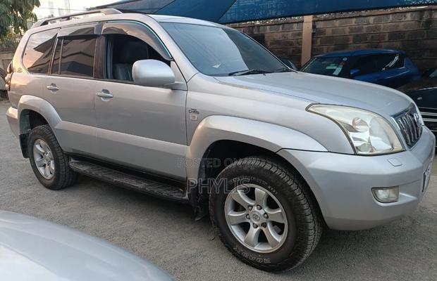 Toyota Land Cruiser Prado 2004 Silver
