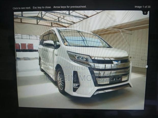 Toyota Noah 2020 Pearl