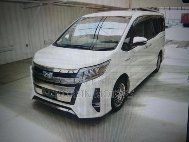 Toyota Noah 2020 Pearl