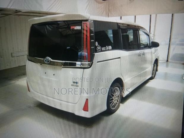 Toyota Noah 2020 Pearl