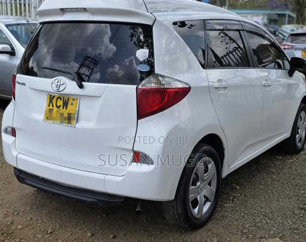 Toyota Ractis 2012 White