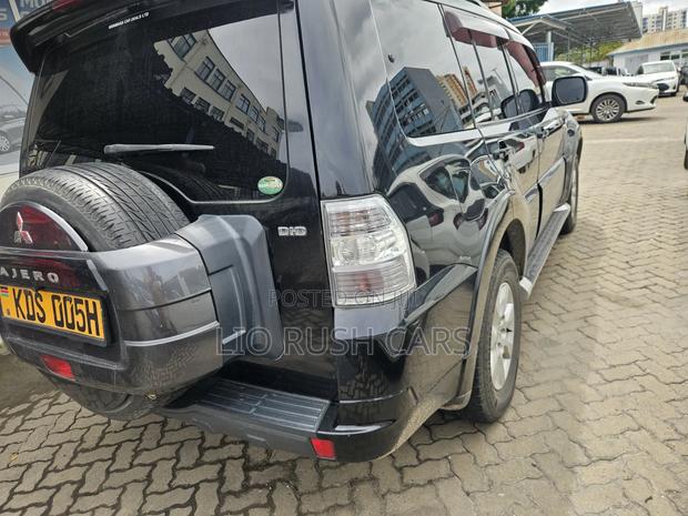 Mitsubishi Pajero 2016 Black