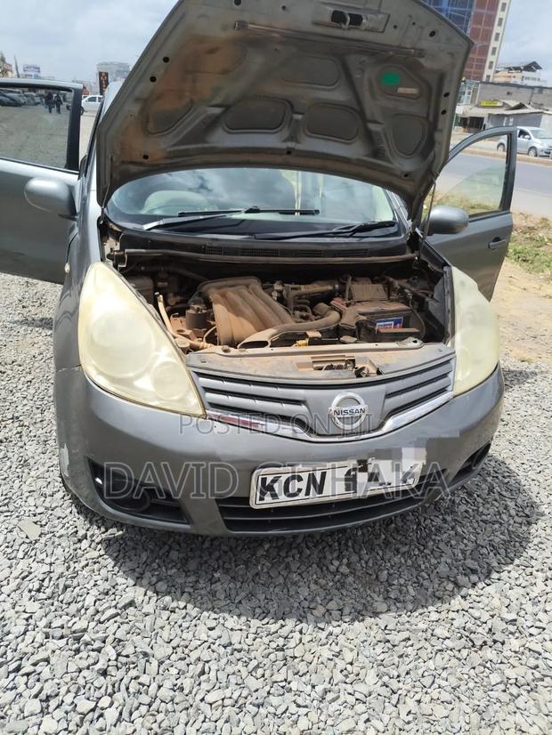 Nissan Note 2010 Silver