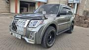 Mitsubishi Pajero 2012 Silver for sale