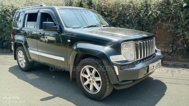 Jeep Cherokee 2010 Black