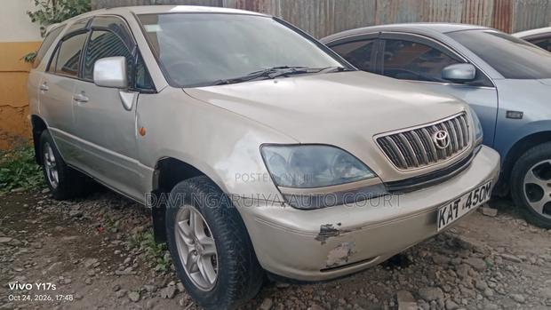 Toyota Harrier 2.4 16V 1999 Silver
