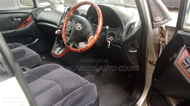 Toyota Harrier 2.4 16V 1999 Silver