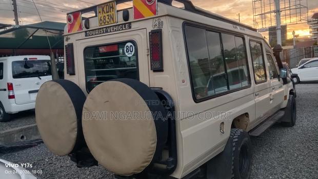 Toyota Land Cruiser 76 Series 2014 Beige