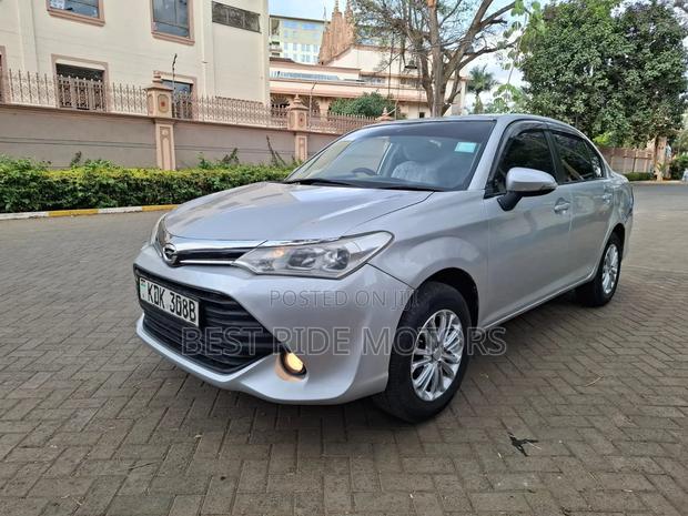Toyota Axio 1.5 X 2WD 2015 Silver