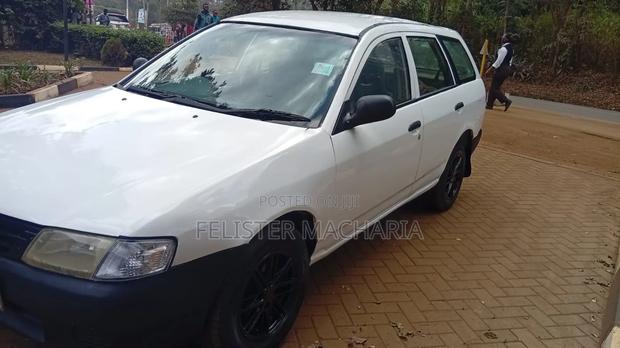 Nissan Advan 2005 White