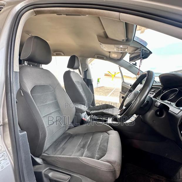 Volkswagen Golf 2018 Silver