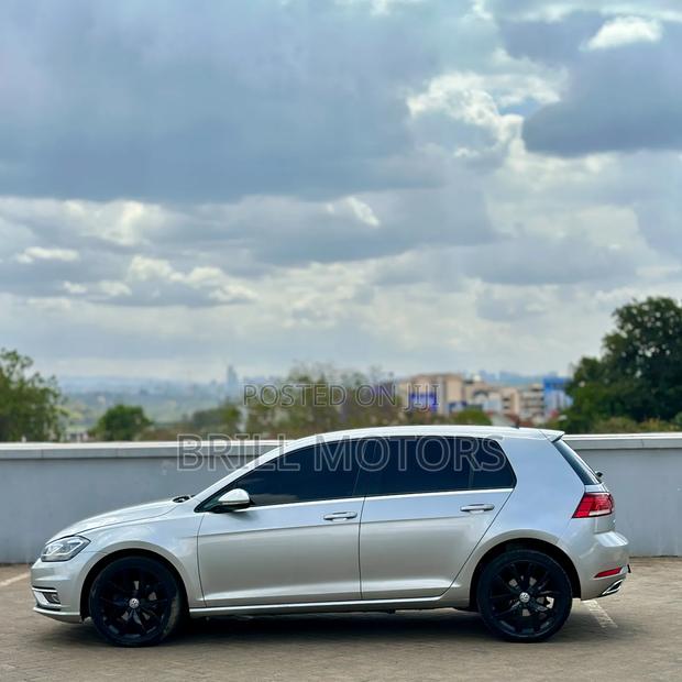 Volkswagen Golf 2018 Silver