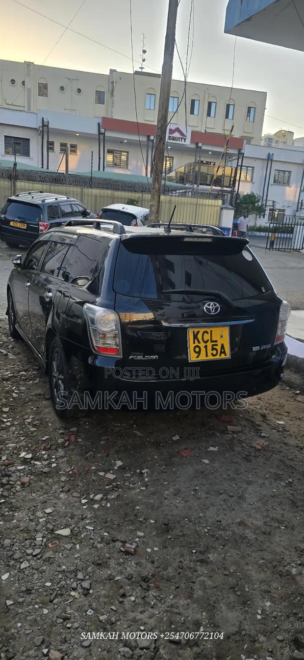 Toyota Corolla Fielder 2012 Black