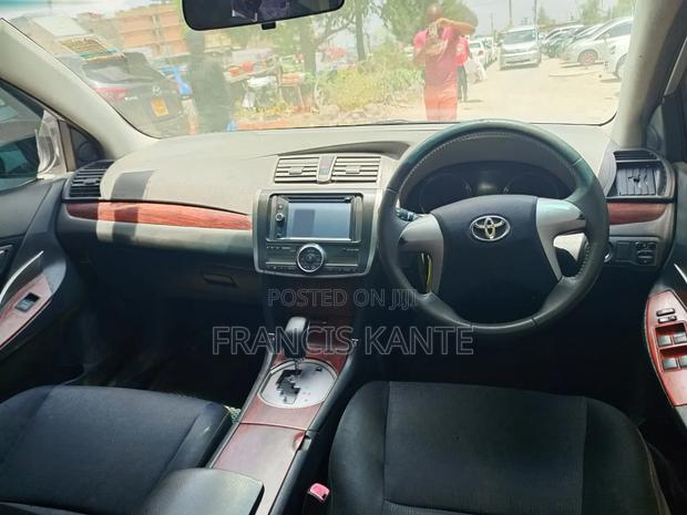 Toyota Allion 2010 Silver
