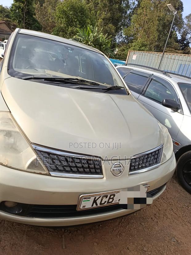 Nissan Tiida 2008 Beige