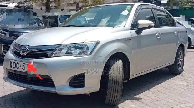 Toyota Axio 2014 Silver