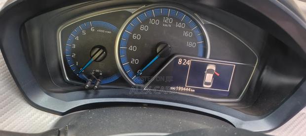 Toyota Axio 2015 Silver