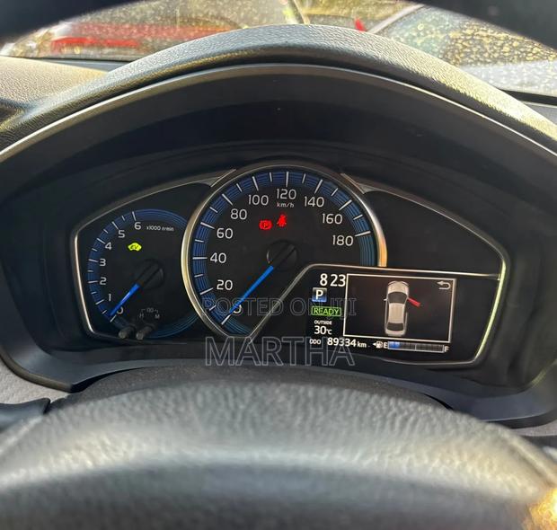 Toyota Axio 2014 Silver