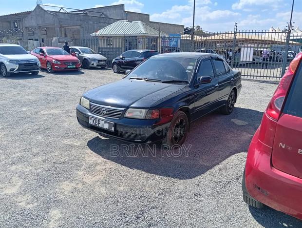 Nissan Sunny B15 Sedan 1.5 2004 Blue
