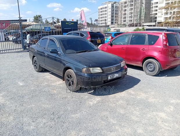 Nissan Sunny B15 Sedan 1.5 2004 Blue