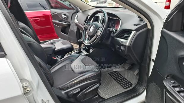 Jeep Cherokee 2015 White