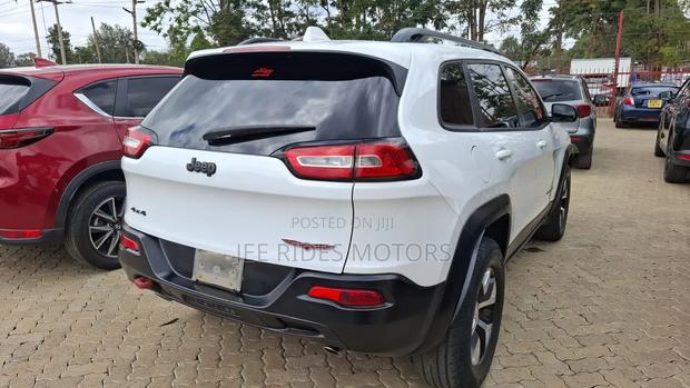 Jeep Cherokee 2015 White