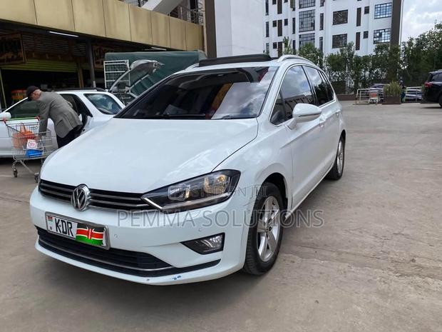 Volkswagen Golf SportWagen 2017 White
