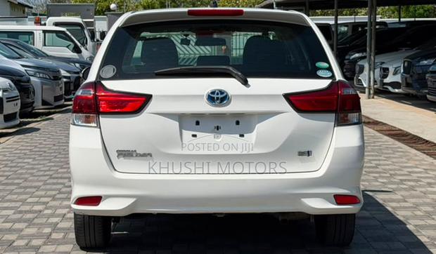 Toyota Corolla Fielder 2019 White