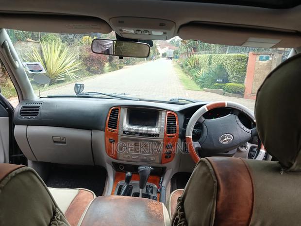 Toyota Land Cruiser 2003 Black
