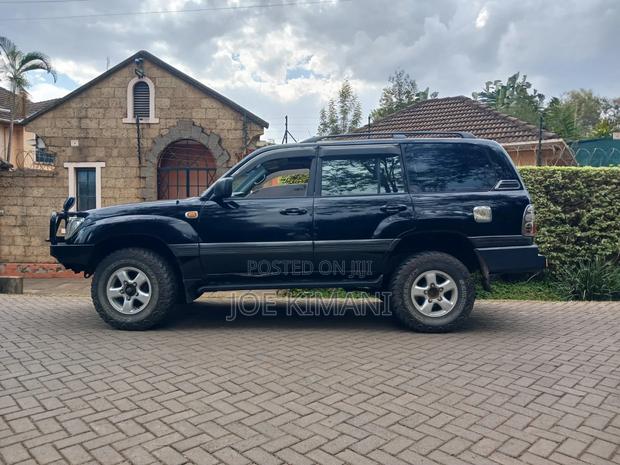 Toyota Land Cruiser 2003 Black