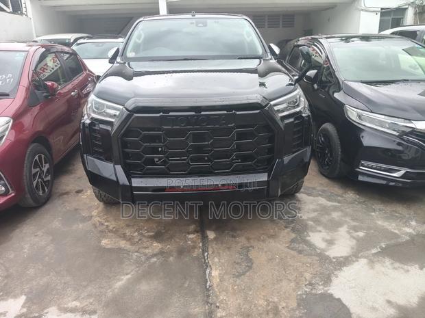 Toyota Hilux Revo Double Cab Deisel 2.4 AWD 2021