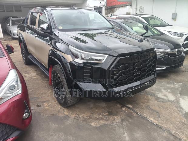 Toyota Hilux Revo Double Cab Deisel 2.4 AWD 2021